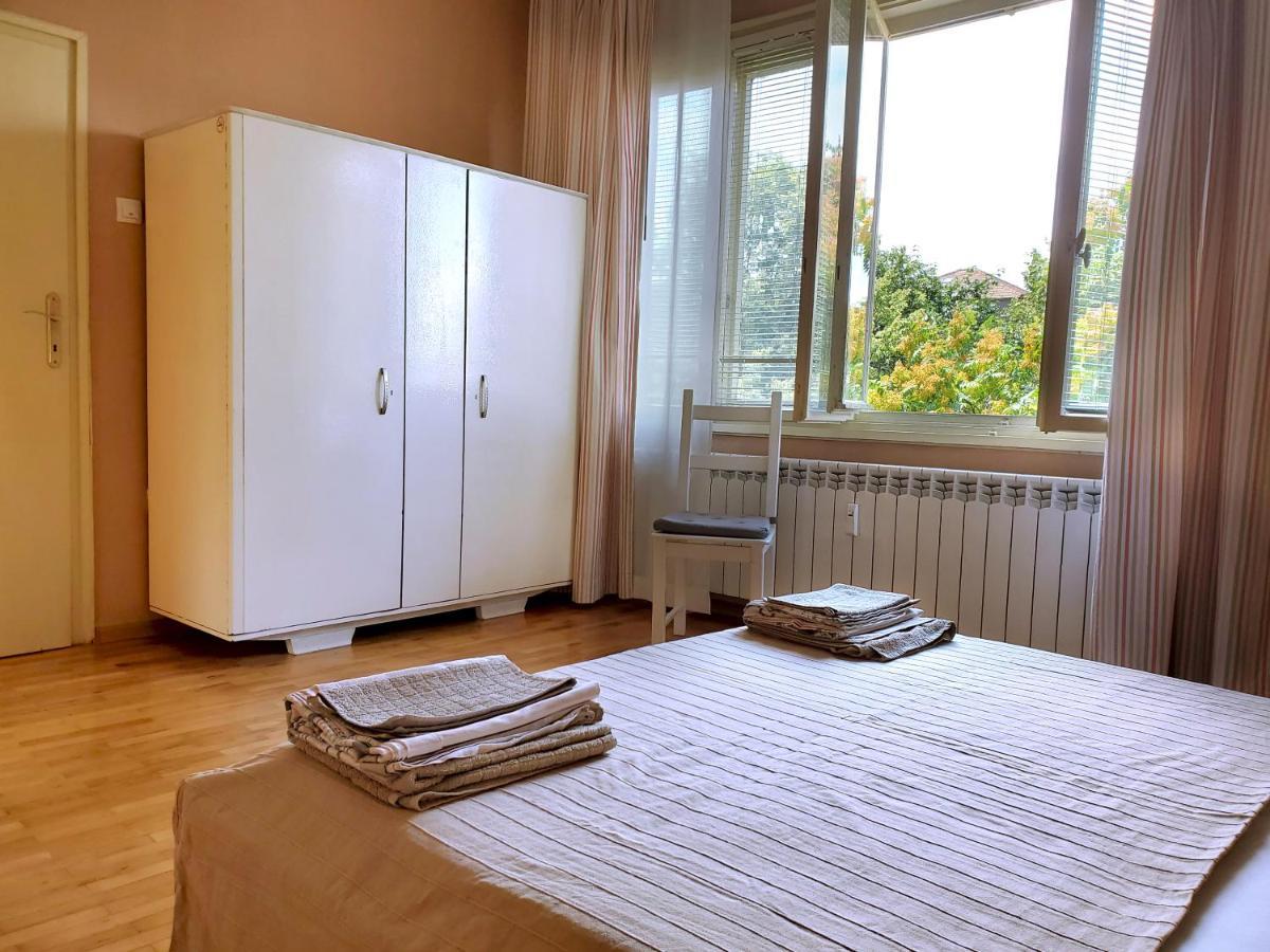 Sunny Central Apartment Sofia Exterior foto